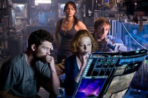 Sigourney Weaver, Joel David Moore, Michelle Rodriguez, and Sam Worthington in Avatar (2009)