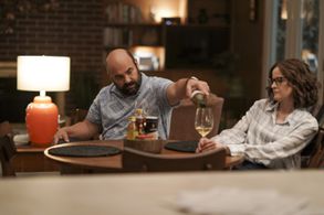 Ally Sheedy and Ian Gomez in Single Drunk Female (2022)