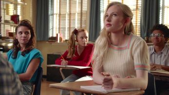 Lily Keene and Catherine Fisher in Young Sheldon (2017)