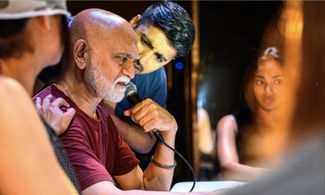 Mahabharata (Canada) rehearsing : King Dhritarashtra