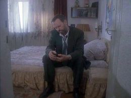 Regimantas Adomaitis in Muzhchina dlya molodoy zhenshchiny (1996)