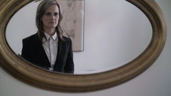 Still of Géraldine Dulex in 'A Cycle' - bilingual short