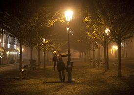 Mahira Kakkar in Hank and Asha (2013)