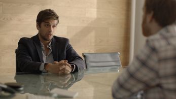 Mikhaïl Ahooja in Sharp (2015)