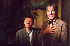 Aleksandr Abdulov and Aleksandr Bashirov in Master i Margarita (2005)