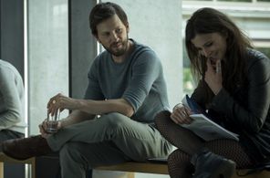 Still of Franz Dinda and Aylin Tezel in The Informant 2