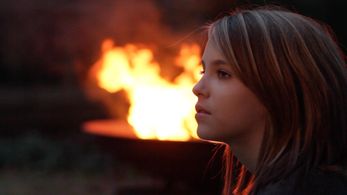 Still of Hannah Westerfield in Smoke & Mirrors