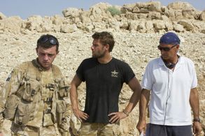 Still of Bryan Parry, Paul Luebke and Paul Katis in Kajaki (Kilo Two Bravo)