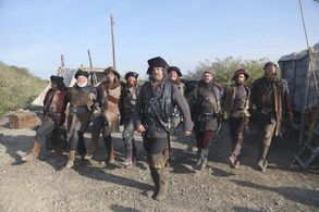 Hugh Bonneville, Leon Lopez, Tommie Earl Jenkins, Daniel Hoffmann-Gill, Martin Collins, and Adam Loxley in Galavant (201