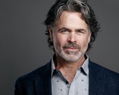 Photo Credit: Robert de Wit 200f2