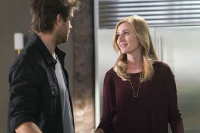 Antony Starr and Megan Ketch in American Gothic (2016)