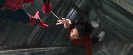 Tom Holland and Laura Harrier in Spider-Man: Homecoming (2017)