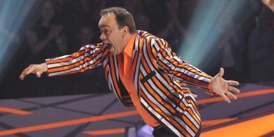 Todd Carty Dancing on Ice to the Beatles song Help