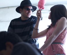 Carlos Cuarón directing Daniela Arce in Besos de azúcar