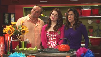 Maria Canals-Barrera, David DeLuise, and Jennifer Stone in The Wizards Return: Alex vs. Alex (2013)