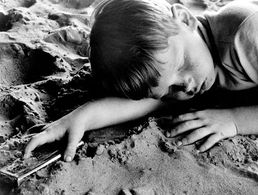 Richie Andrusco in Little Fugitive (1953)