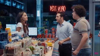 Oguzhan Koç, Ibrahim Büyükak, and Bahar Sahin in Travel Mates (2017)