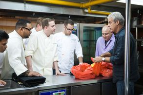 Eric Ripert, Tom Colicchio, Ilan Hall, Hung Hyunh, and Michael Voltaggio in Top Chef (2006)