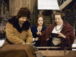 Carola Braunbock, Dana Hlavácová, and Vladimír Mensík in Three Wishes for Cinderella (1973)