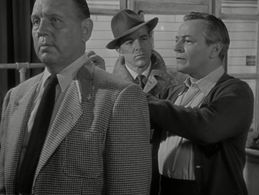 Dana Andrews and Pál Jávor in Assignment: Paris (1952)