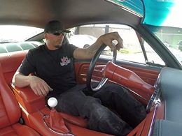 Kevin Schiele in Bitchin' Rides (2014)