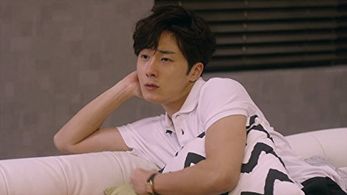 Il-Woo Jung in High-End Crush (2015)