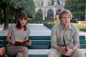 Owen Wilson and Carla Bruni in Midnight in Paris (2011)