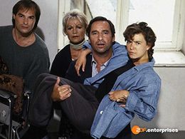 Beate Finckh, Ida Krottendorf, Hans Georg Panczak, and Henry van Lyck in Derrick (1974)