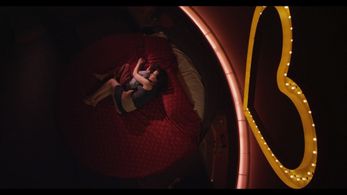 Julieta Díaz and Sebastián Molinaro in Refugiado (2014)