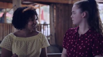 Still of Jessica Faulkner and Zenya Carmellotti in The Inbestigators