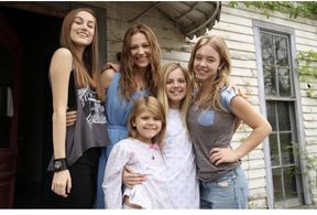 Madison Lintz, Heather DeVan, Kyla Deaver, Sydney Sweeny, and Lia McHugh on the set of Along Came the Devil