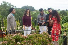 Sayaji Shinde, Ankush Chaudhari, Siddarth Jadhav, and Vaidehi Parshurami in Lochya Zaala Re (2022)