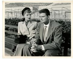 Pat Phelan and Mary Stuart in Triple Threat (1948)