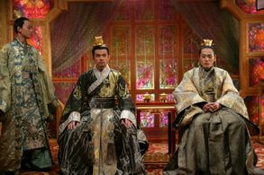 Ye Liu, Jay Chou, and Junjie Qin in Curse of the Golden Flower (2006)