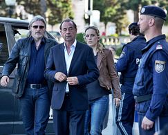 Cast of crime series 