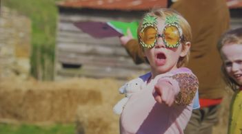 Christmas on Mistletoe Farm - Buster