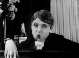 Ossi Oswalda in I Don't Want to Be a Man (1918)