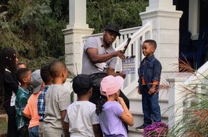 On the set of Sinners Wanted (2018)