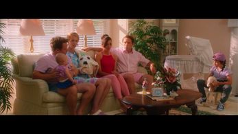 Still of Asher Miles Fallica, Dawn Luebbe, Jocelyn DeBoer, Neil Casey and Beck Bennett in Greener Grass