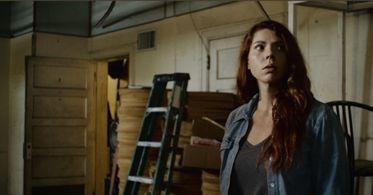 Olivia Nash as Hanna in Meteor