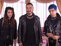 Cassandra Ciangherotti, Bernardo Velasco, and Julio Torres in Los Espookys: El espejo maldito (The Cursed Mirror) (2019)