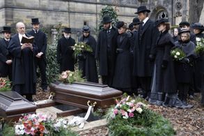 Seth Gabel, Nicholas Rowe, Alicia von Rittberg, and Shannon Tarbet in Genius (2017)