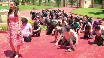 Miko Mel C. Peñaloza and Desiree Del Valle in Parasite Island (2019)