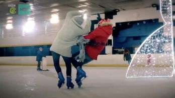 Doubling Kylee Russell (in blue) in Hank Zipzer's Christmas Catastrophe