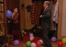 Mikhail Zhigalov and Nelli Uvarova in Ne rodis krasivoy (2005)