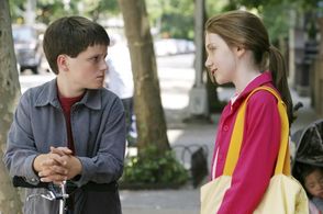 Josh Hutcherson and Charlotte Ray Rosenberg in Little Manhattan (2005)