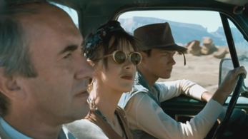 River Phoenix, Jonathan Pryce, and Judy Davis in Dark Blood (2012)