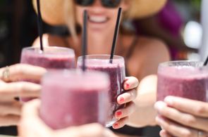 LaReine Chabut for MOMGEVITY