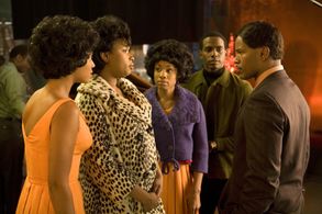 Jamie Foxx, Beyoncé, Keith D. Robinson, Anika Noni Rose, and Jennifer Hudson in Dreamgirls (2006)