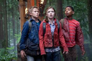 Bjorn Yearwood, Alisha Newton, and Samuel Braun in Percy Jackson: Sea of Monsters (2013)